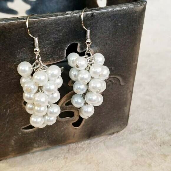 Handcrafted White Glass Pearl Beads Grape Cluster Cascade Earrings - Picture 1 of 1